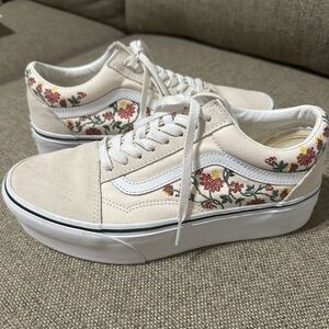 Vans Old Skool Women's Floral Embroidered Sneakers - Cream